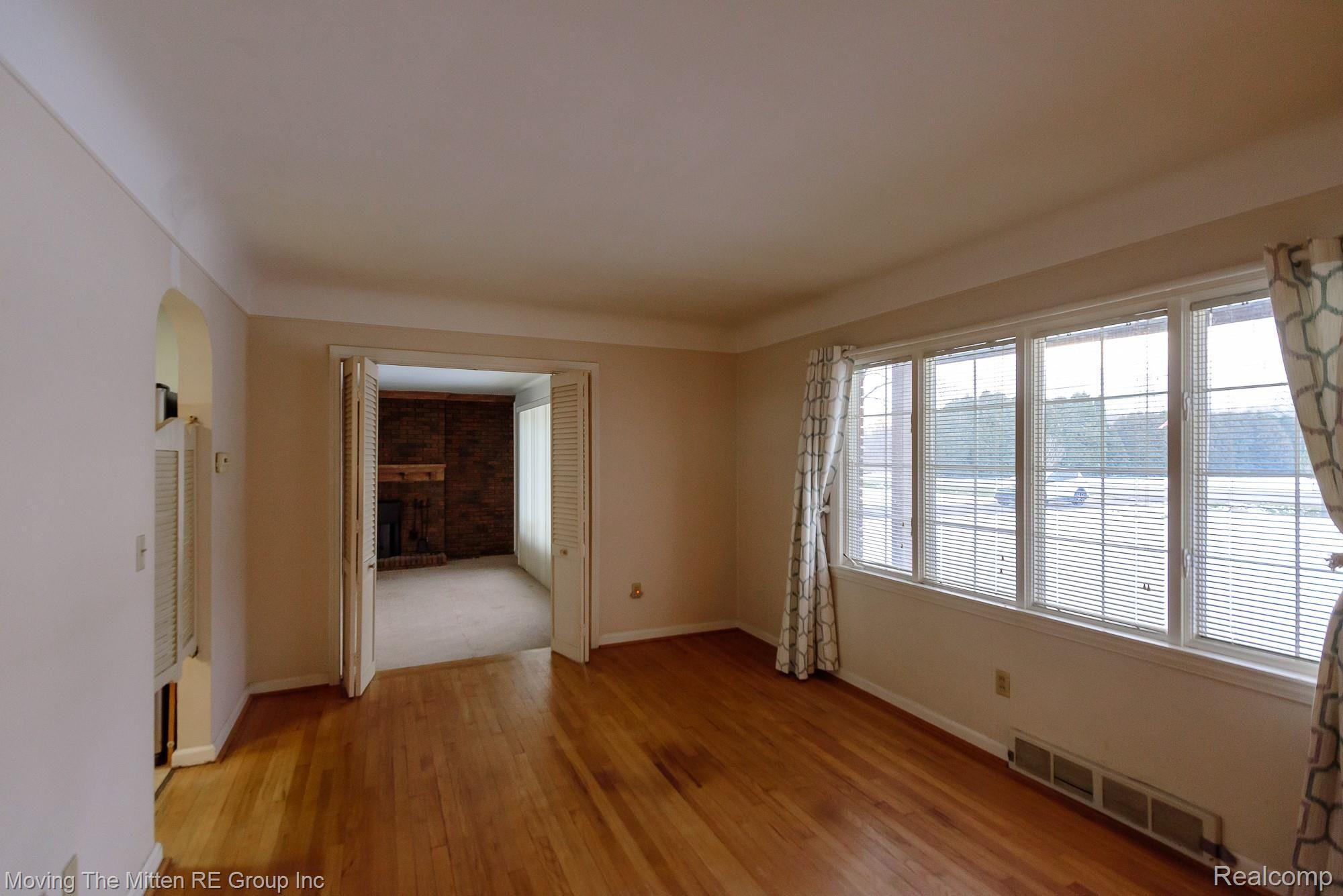 23715 Waltz Road New Boston, MI 48164 - Photo 14 of 58 13.jpg
