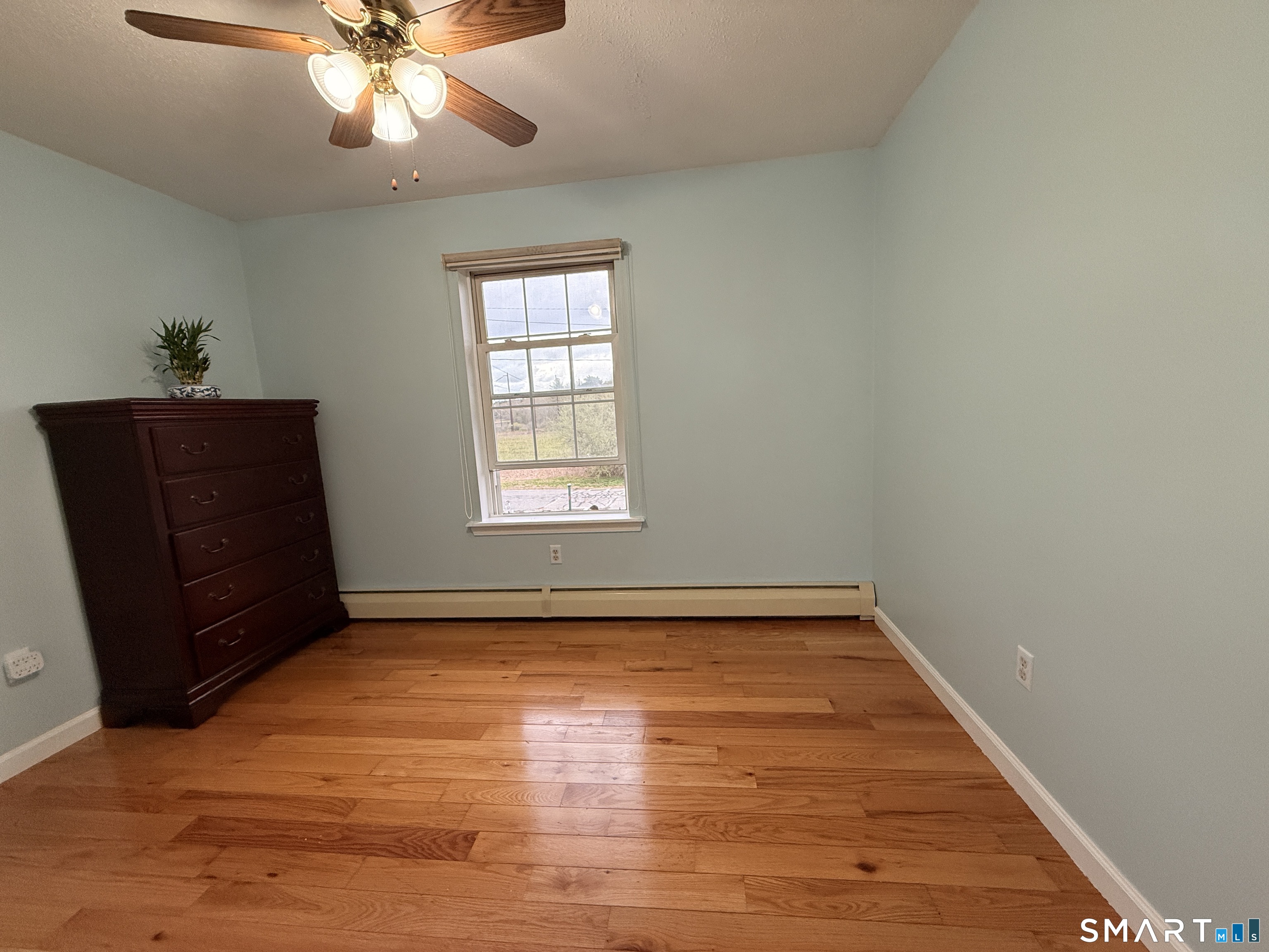 26 Tourtellotte Road Putnam, CT 06260 - Photo 14 of 40