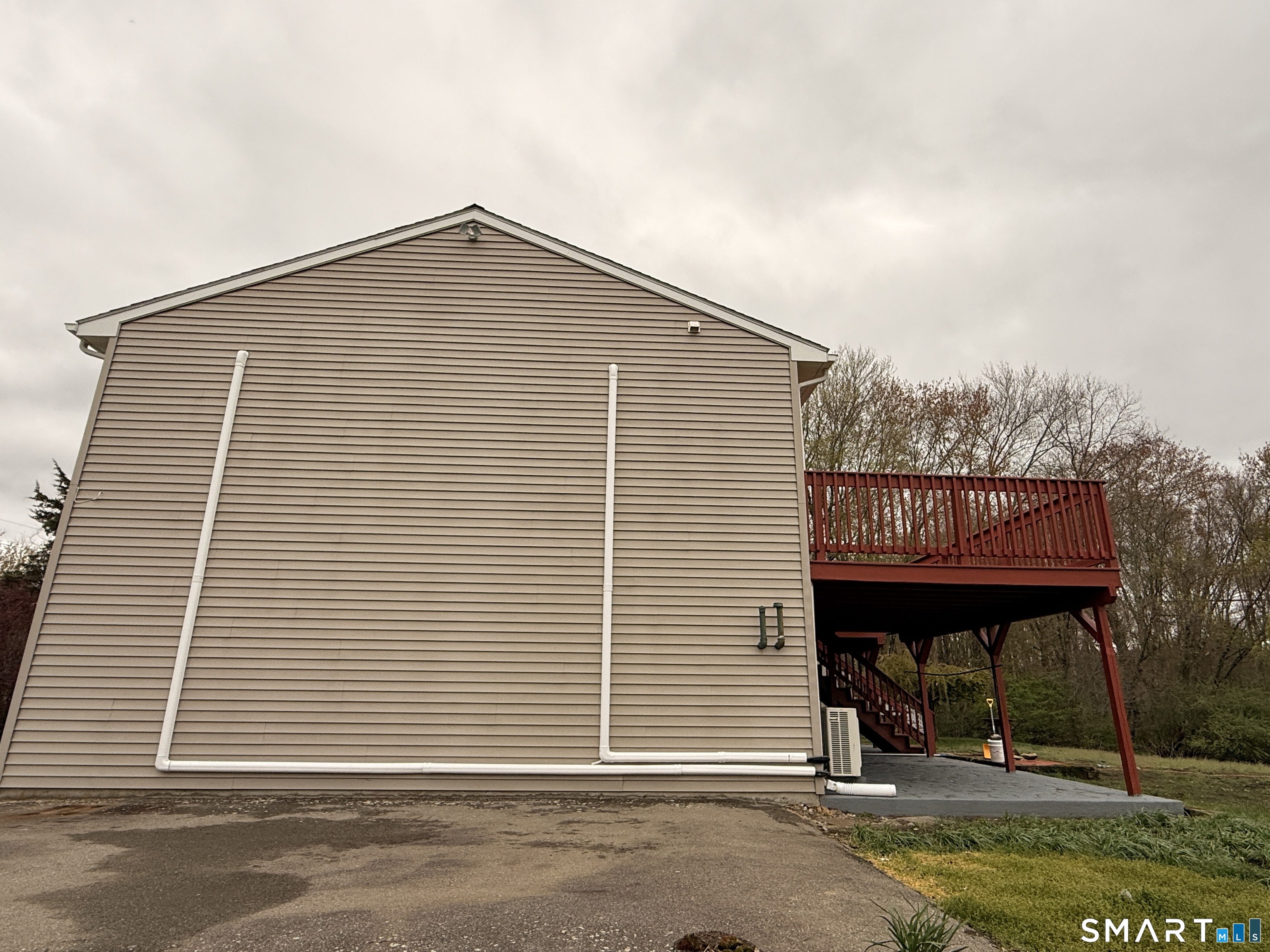 26 Tourtellotte Road Putnam, CT 06260 - Photo 25 of 40