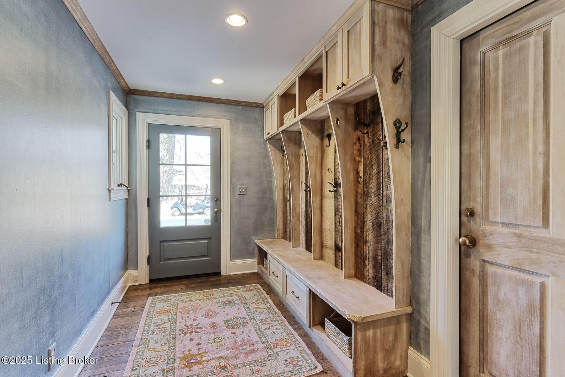 1006 Bellewood Road Anchorage, KY 40223 - Photo 15 of 56 photo_online_015