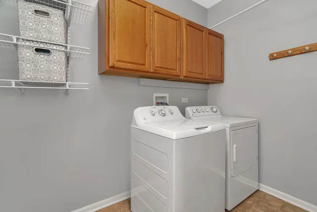 $379,900 | 25408 Cove Court, Plainfield, IL 60544