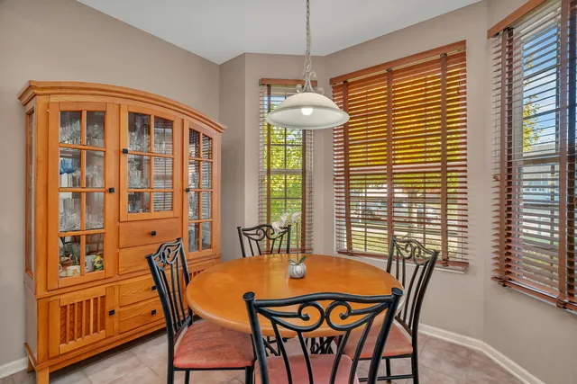 $379,900 | 25408 Cove Court, Plainfield, IL 60544