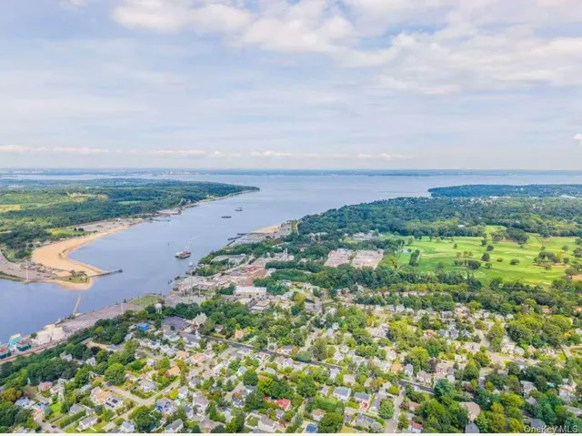 $1,128,000 | 120 Glenwood Road, Glenwood Landing, NY 11547