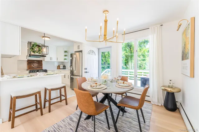 $1,128,000 | 120 Glenwood Road, Glenwood Landing, NY 11547