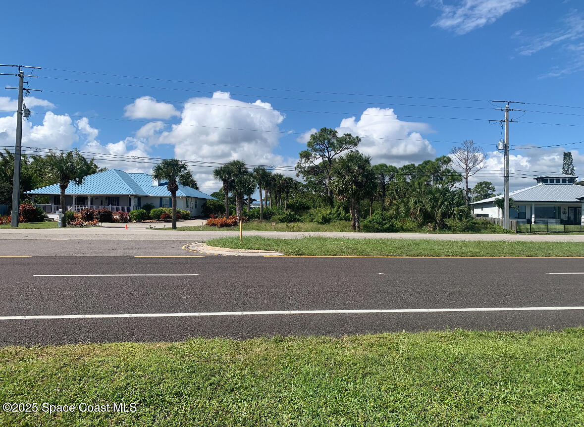 4830 U Route South Grant Valkaria, FL 32949 - Photo 3 of 5 a view of a tennis court