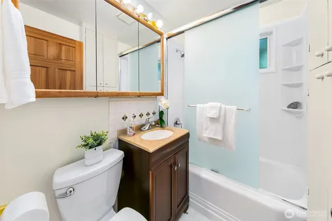 $749,950 | 15545 8th Avenue Northeast, Shoreline, WA 98155