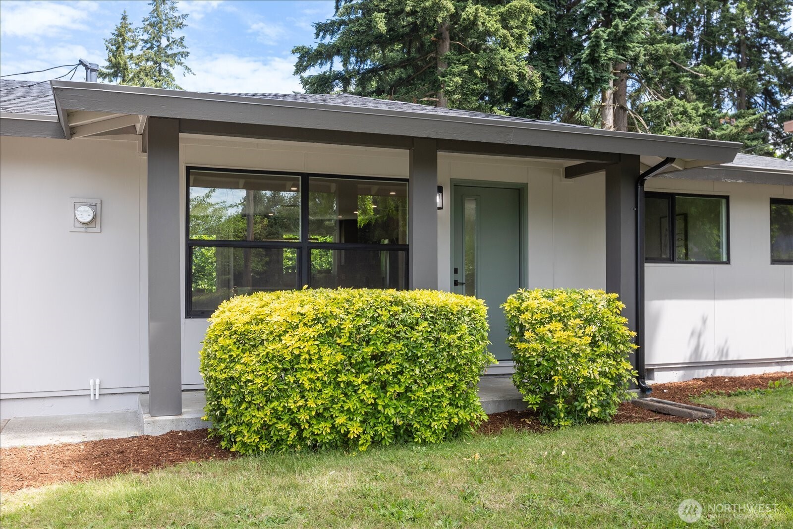 10646 Southeast 236th Street Kent, WA 98031 - Photo 2 of 20 front view of a house