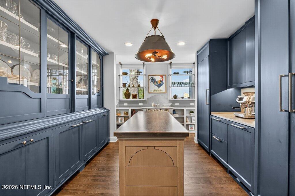 4626 River Point Road West Jacksonville, FL 32207 - Photo 22 of 76 Scullery Kitchen