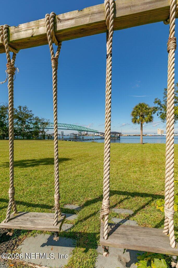 4626 River Point Road West Jacksonville, FL 32207 - Photo 58 of 76 Swings in Garden