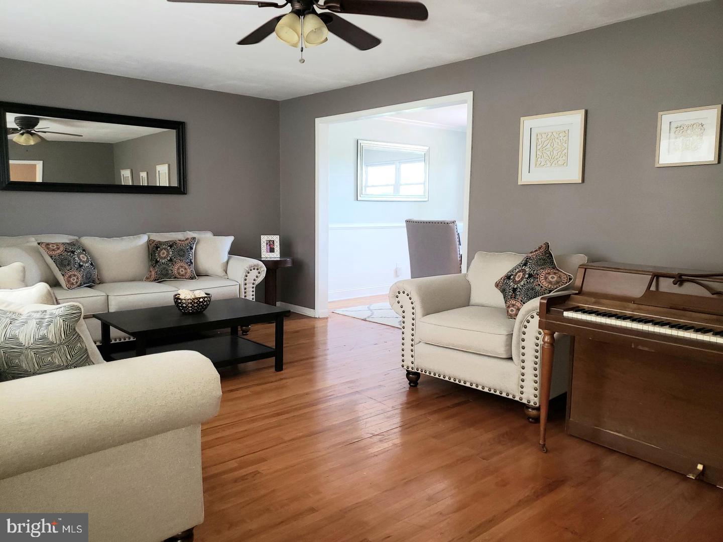 920 Senator Road Norristown, PA 19403 - Photo 3 of 27 Gallery Image 3