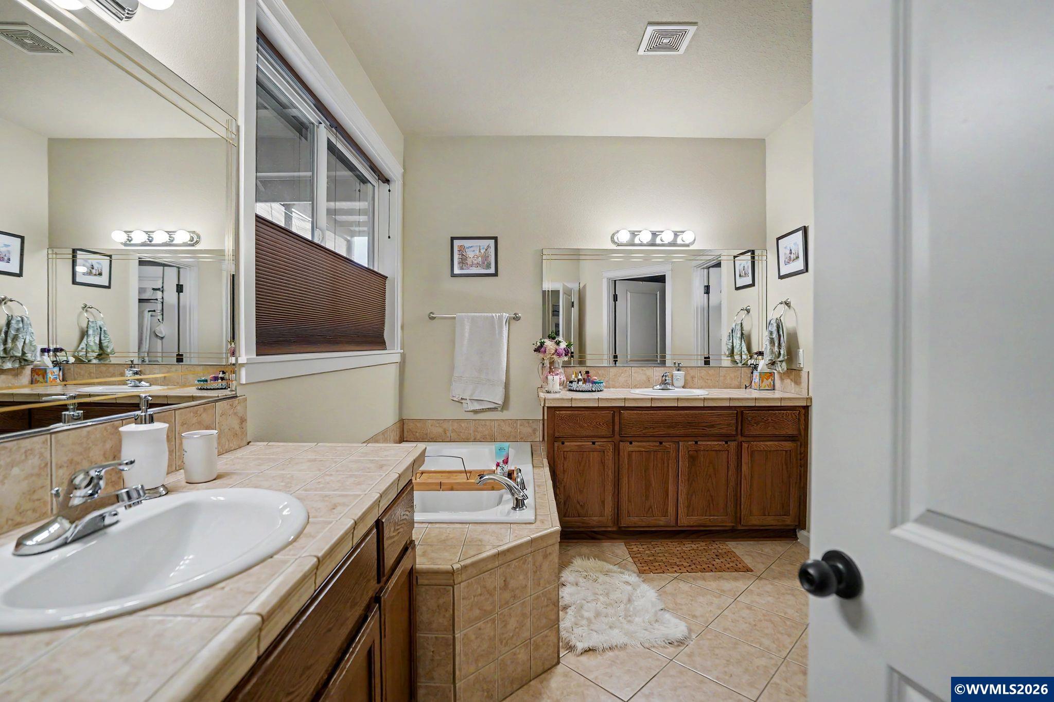 4464 Aztec Loop Northeast Albany, OR 97321 - Photo 23 of 46 Gallery Image 23
