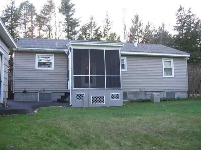 21 Font Grove Road Bethlehem, NY 12159 - Photo 2 of 9 Photo 2