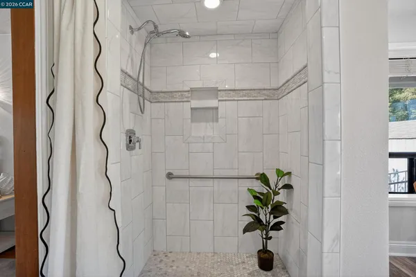 $1,385,000 | 139 Loren Lane, Oakley, CA 94561