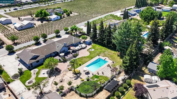 $1,385,000 | 139 Loren Lane, Oakley, CA 94561