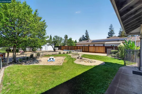 $1,385,000 | 139 Loren Lane, Oakley, CA 94561