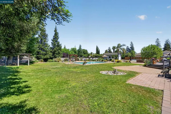 $1,385,000 | 139 Loren Lane, Oakley, CA 94561