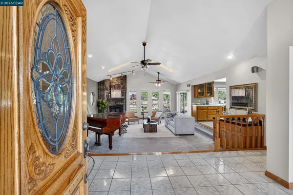 $1,385,000 | 139 Loren Lane, Oakley, CA 94561