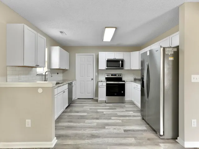 $2,300 | 128 Barley Street, Goose Creek, SC 29445