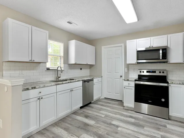 $2,300 | 128 Barley Street, Goose Creek, SC 29445