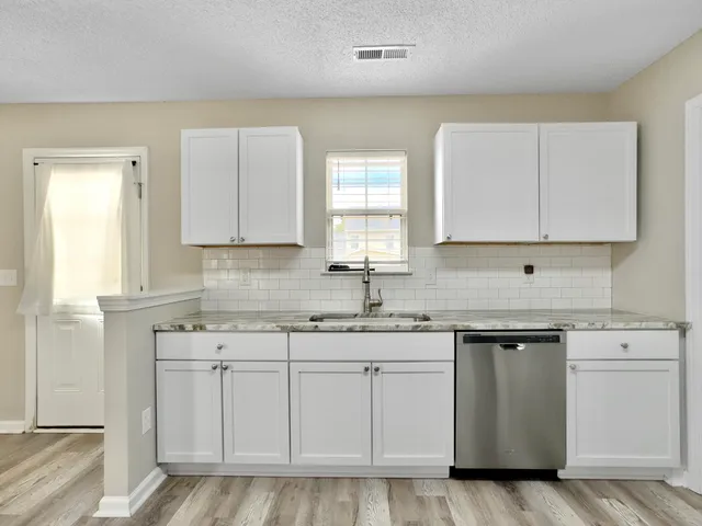 $2,300 | 128 Barley Street, Goose Creek, SC 29445