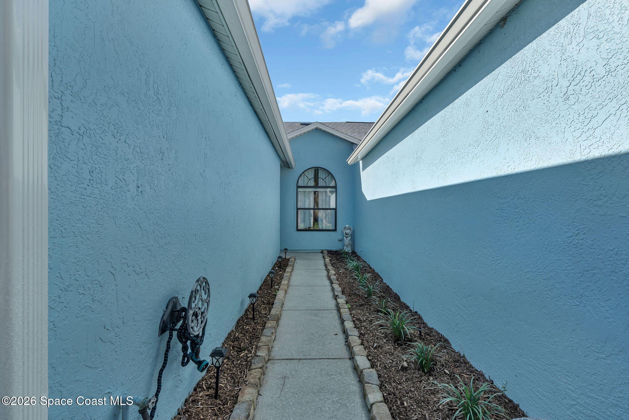 35 Anchor Drive Indian Harbour Beach, FL 32937 - Photo 4 of 38 Entrance