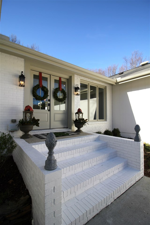 4929 Brookhurst Place Raleigh, NC 27609 - Photo 2 of 29 Photo 2