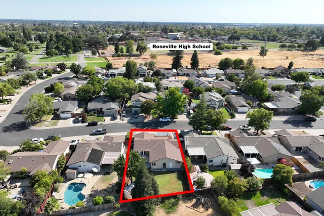 a picture of city view