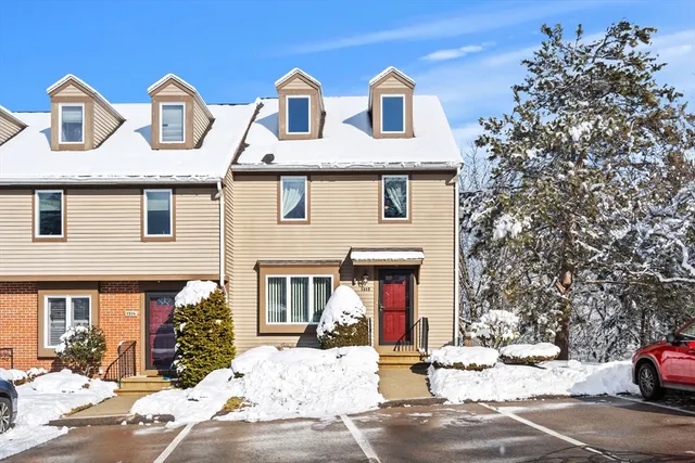 $585,000 | 1215 Sheffield Way, Unit 1215, Saugus, MA 01906