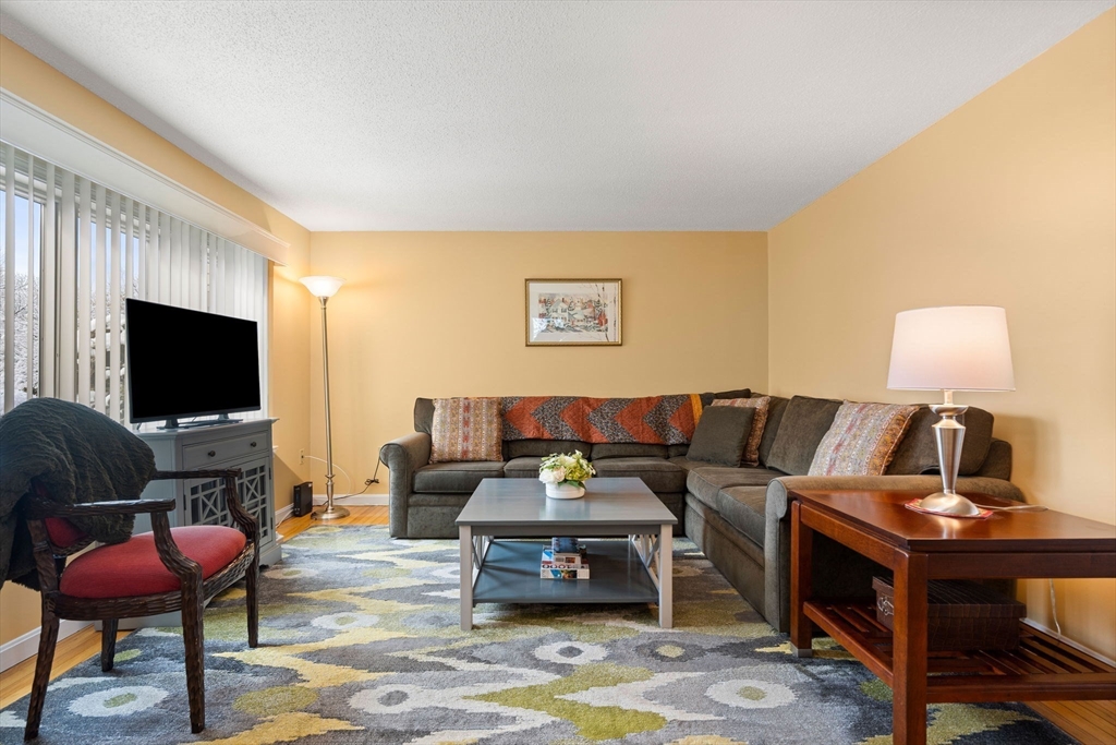 1215 Sheffield Way, Unit 1215 Saugus, MA 01906 - Photo 17 of 41