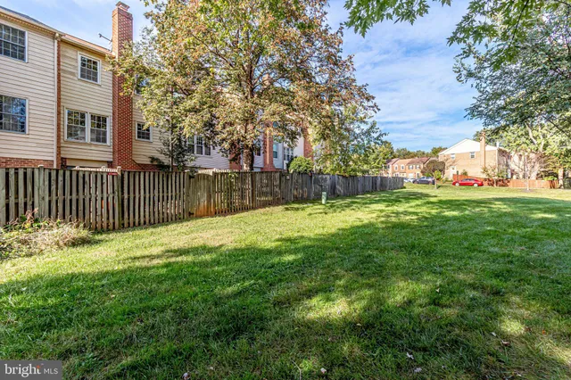 $2,700 | 9911 Whitewater Drive, Burke, VA 22015