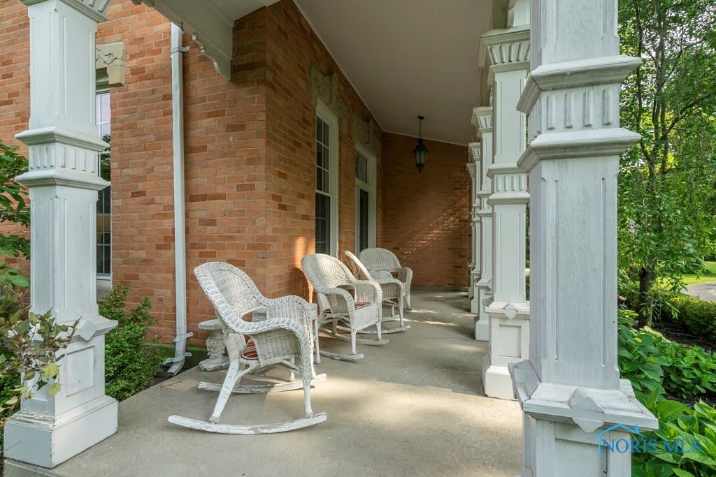 625 Canal Road Waterville, OH 43566 - Photo 4 of 36 Gallery Image 4