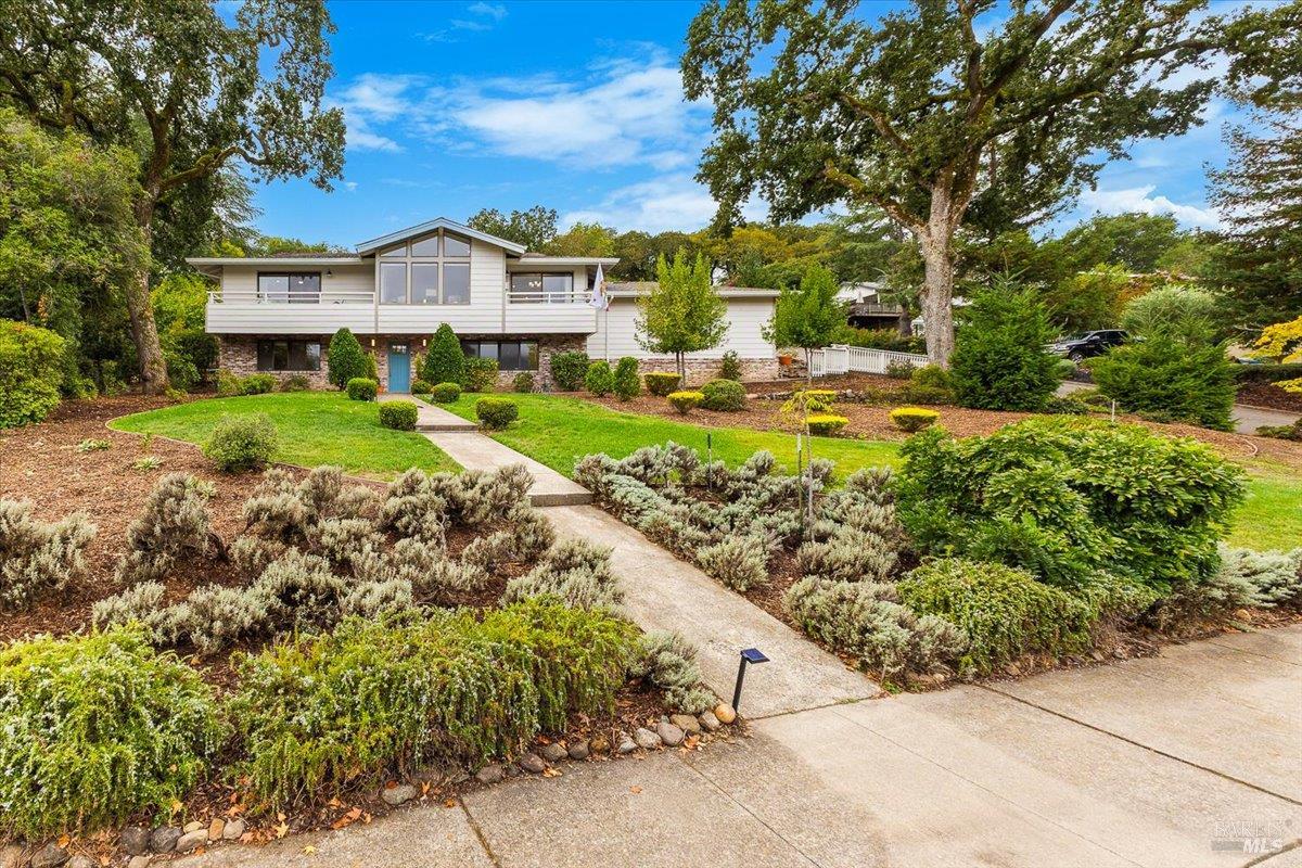 6850 Oakmont Drive Santa Rosa, CA 95409 - Photo 7 of 49