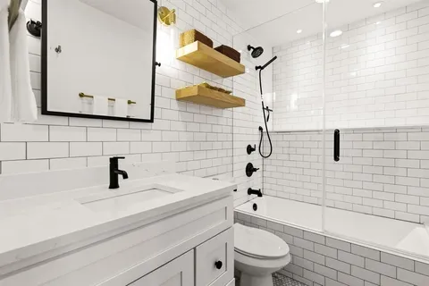 $699,000 | 9925 Estate Lane, Dallas, TX 75238