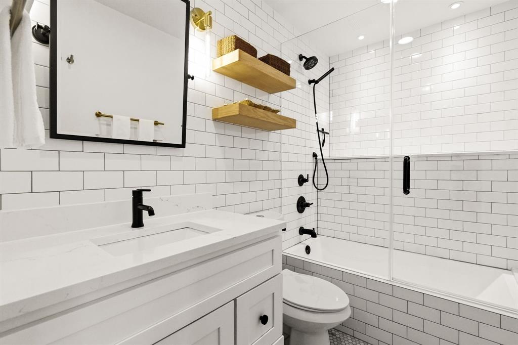 9925 Estate Lane Dallas, TX 75238 - Photo 19 of 39