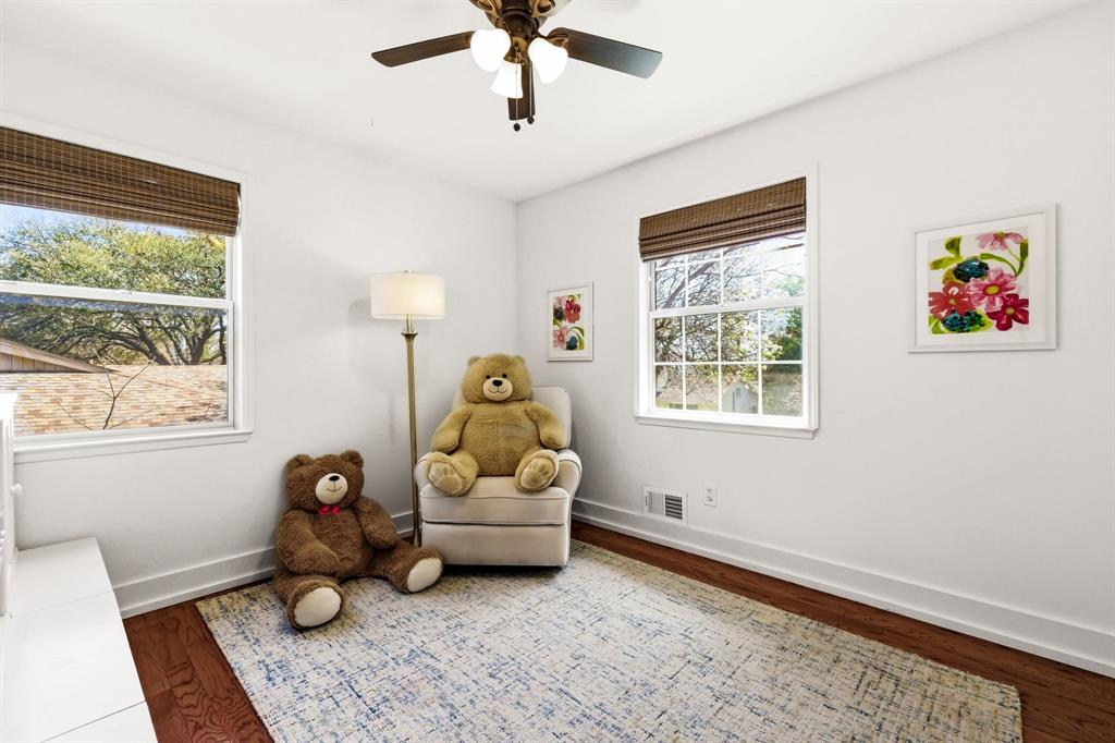 9925 Estate Lane Dallas, TX 75238 - Photo 21 of 39