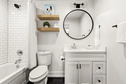 $699,000 | 9925 Estate Lane, Dallas, TX 75238