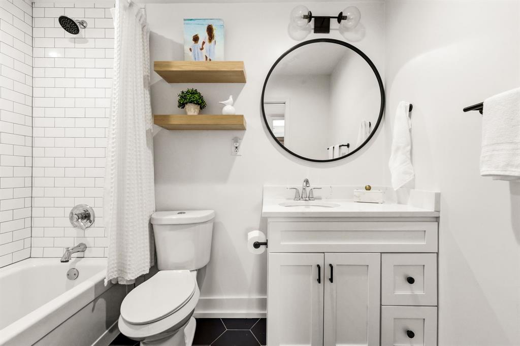 9925 Estate Lane Dallas, TX 75238 - Photo 23 of 39