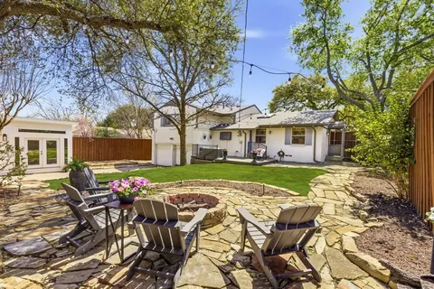 $699,000 | 9925 Estate Lane, Dallas, TX 75238