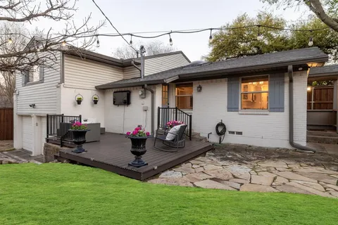 $699,000 | 9925 Estate Lane, Dallas, TX 75238