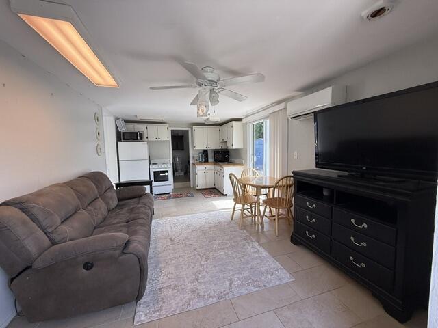 577 Boyd Drive Key Largo, FL 33037 - Photo 2 of 11 IMG_4358