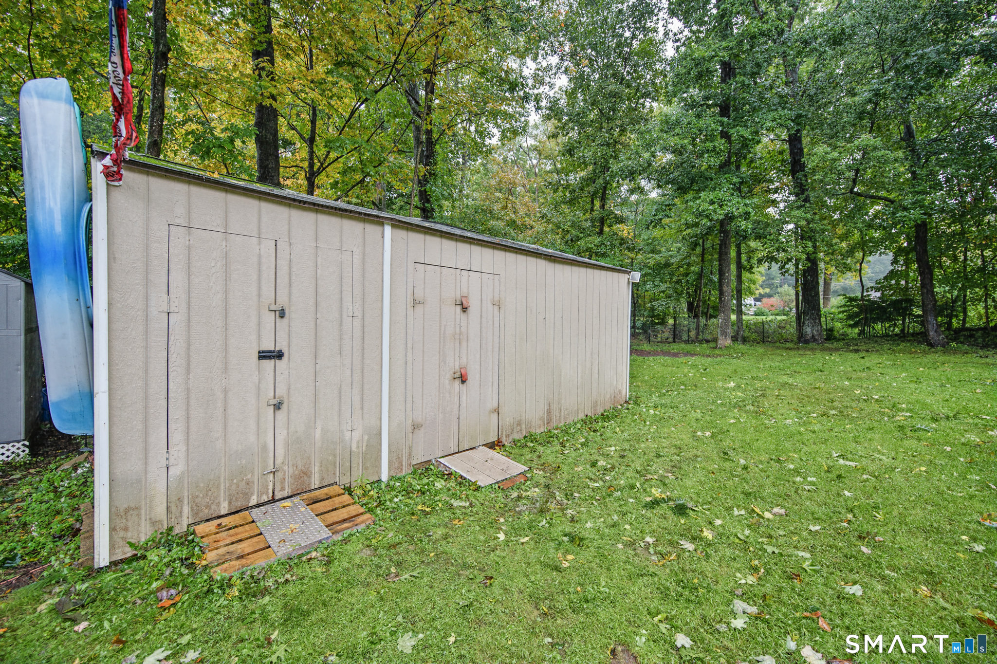 28 Hickory Road Marlborough, CT 06447 - Photo 4 of 32 Gallery Image 4