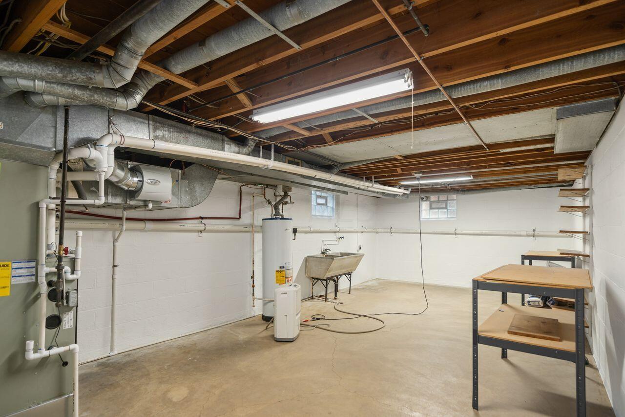 2110 Lytham Road Columbus, OH 43220 - Photo 29 of 39 Basement