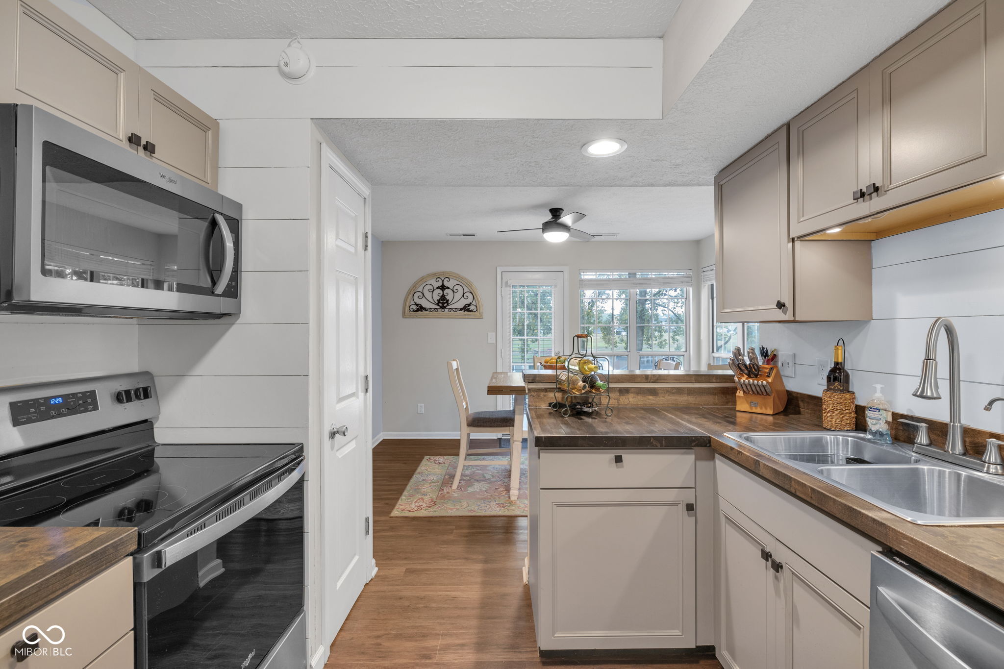 7580 Harbour Indianapolis, IN 46240 - Photo 11 of 33