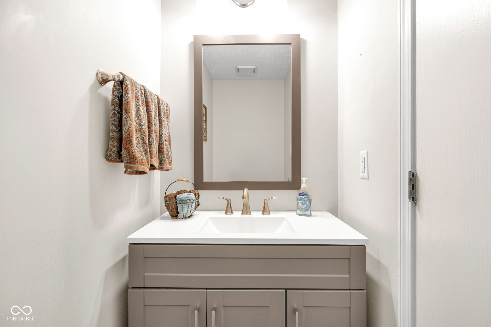 7580 Harbour Indianapolis, IN 46240 - Photo 6 of 33