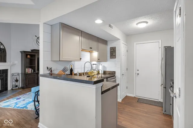 $255,000 | 7580 Harbour, Indianapolis, IN 46240