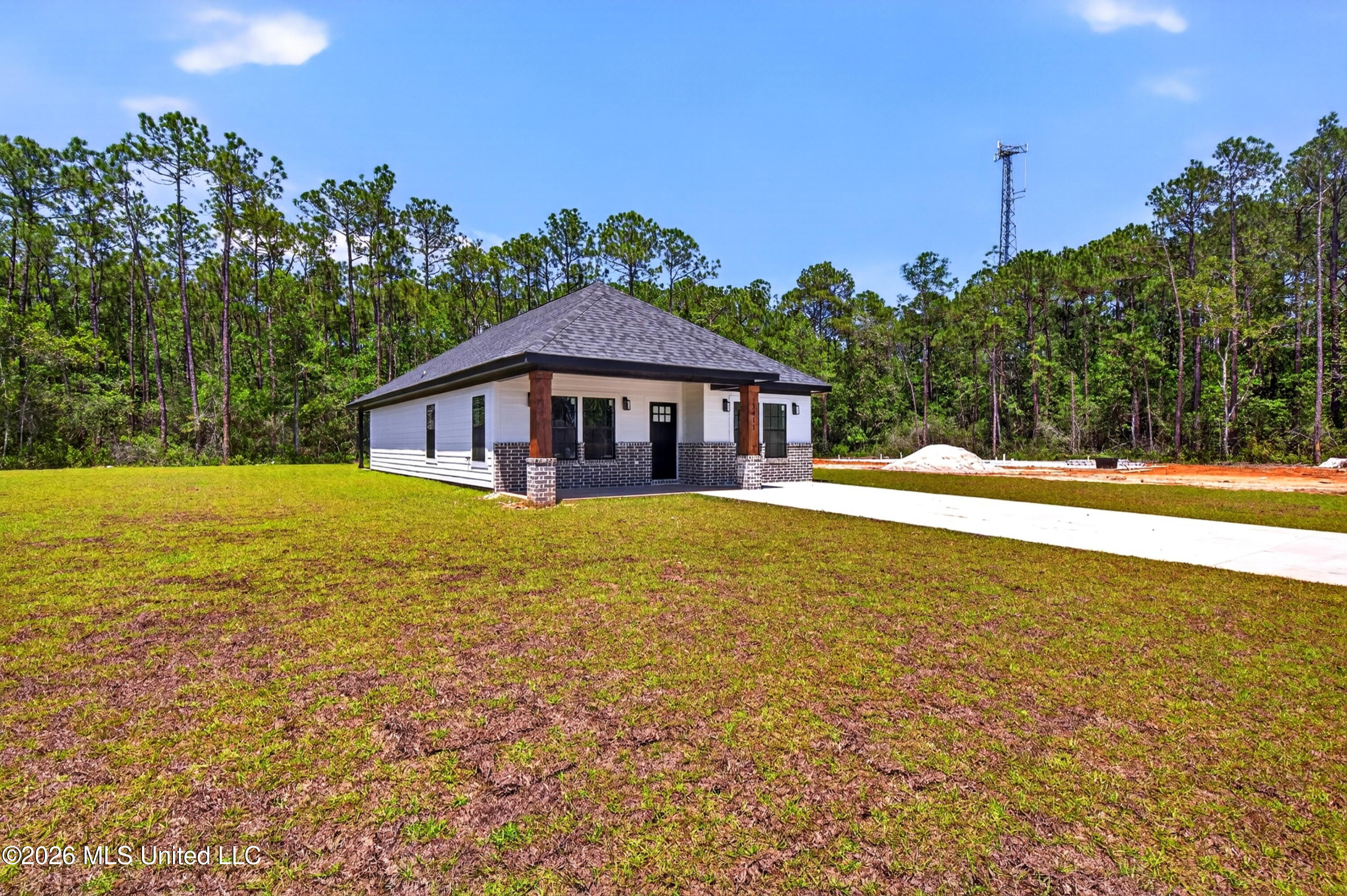3415 Raintree Drive Gautier, MS 39553 - Photo 4 of 32 3411RaintreeDr.-4