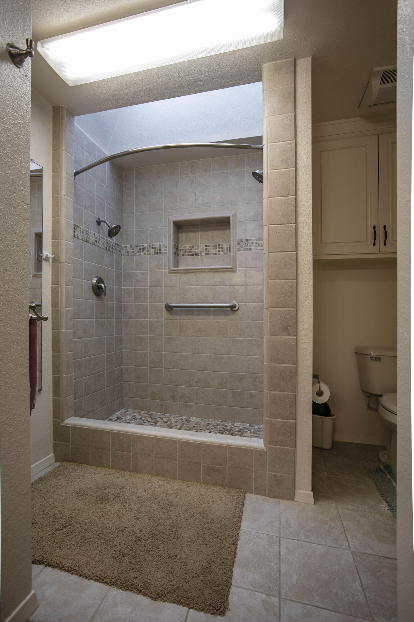 285 Riessen Road Grants Pass, OR 97526 - Photo 58 of 59 Primary En Suite