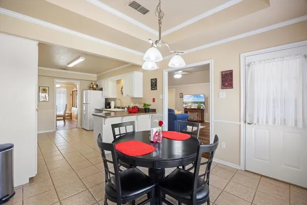 $324,900 | 1214 Chaparral Ln., Granbury, TX 76048