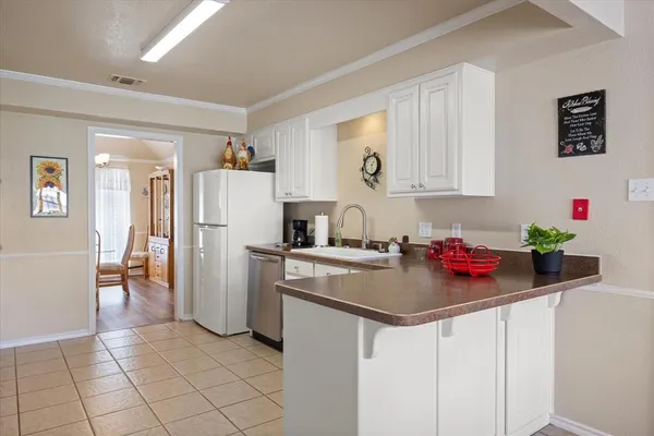 $324,900 | 1214 Chaparral Ln., Granbury, TX 76048