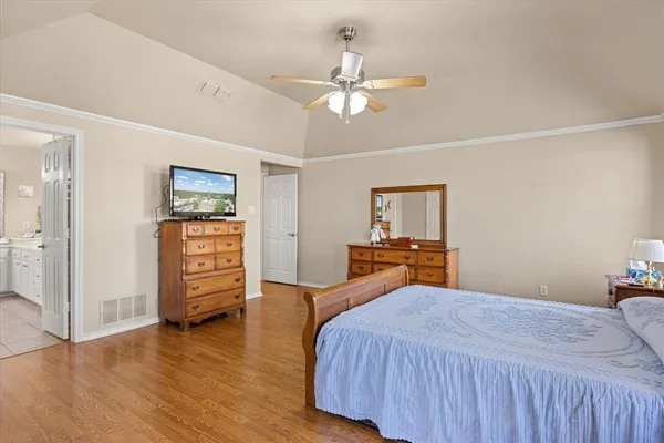 $324,900 | 1214 Chaparral Ln., Granbury, TX 76048